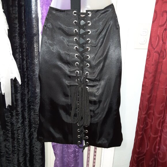 NWT S Vintage Victorian Handmade Tight Lacing Low V off the shoulder CORSET - Picture 14 of 15